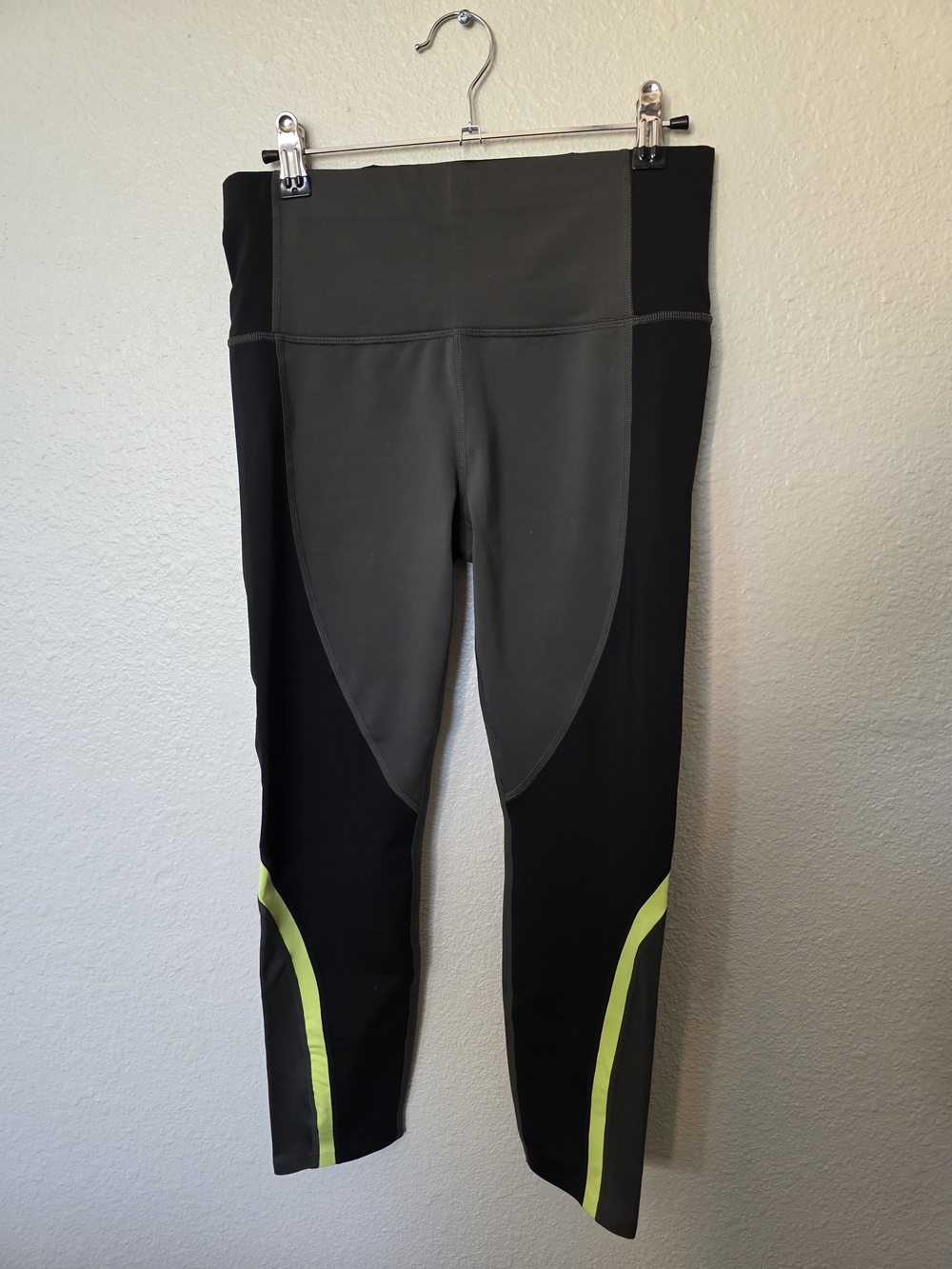 Athleta Colorblock Tight, Black, gray, electric yellow